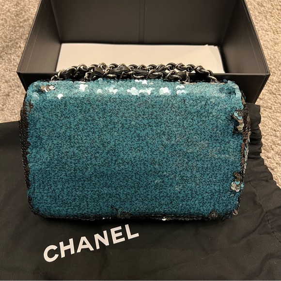Chanel sequin flap bag - Picture 6 of 14